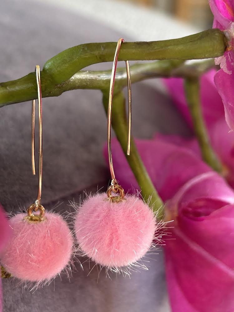 Feminine Soft Pink/Red/many other Pom Poms