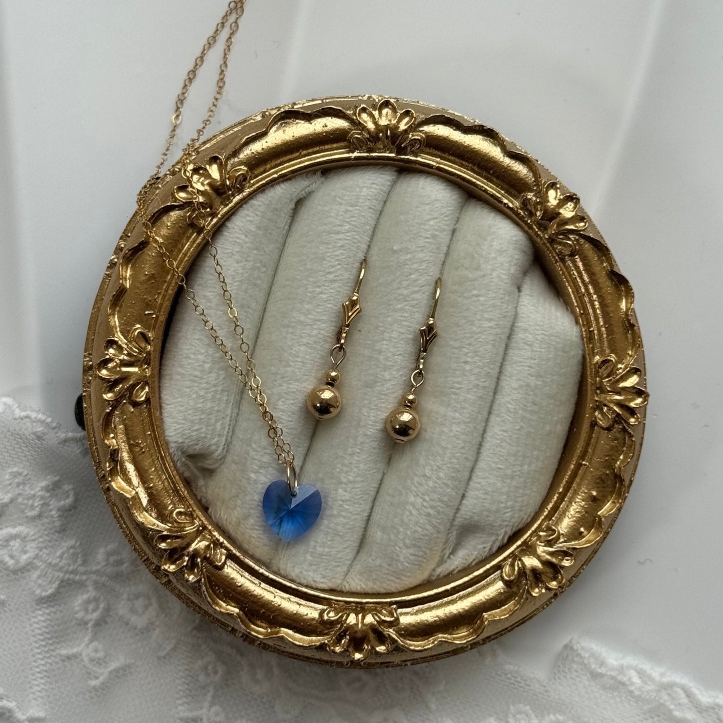 Fleur De Lis Gold Balls