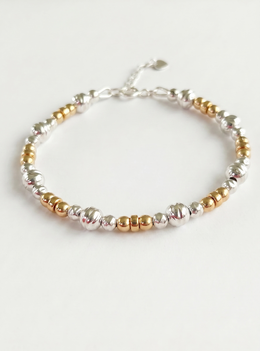 Mixed metal bracelet