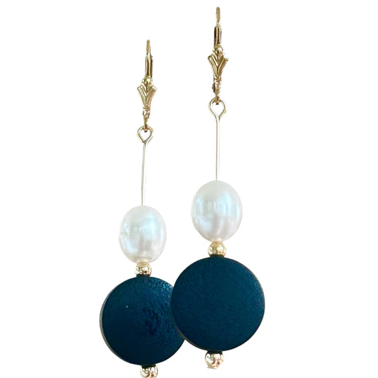 Ebony and ivory Fresh water pearl  earrings.